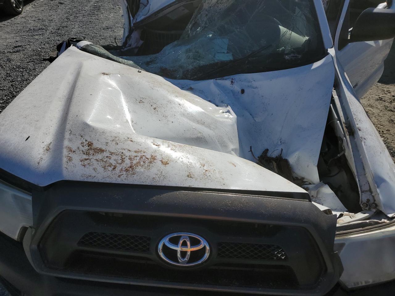 2014 Toyota Tacoma - Image 11