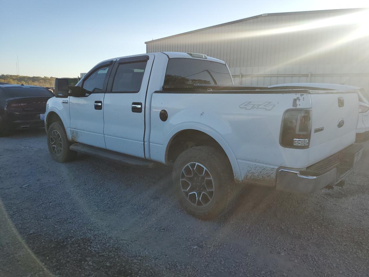 2004 Ford F-150 - Image 2
