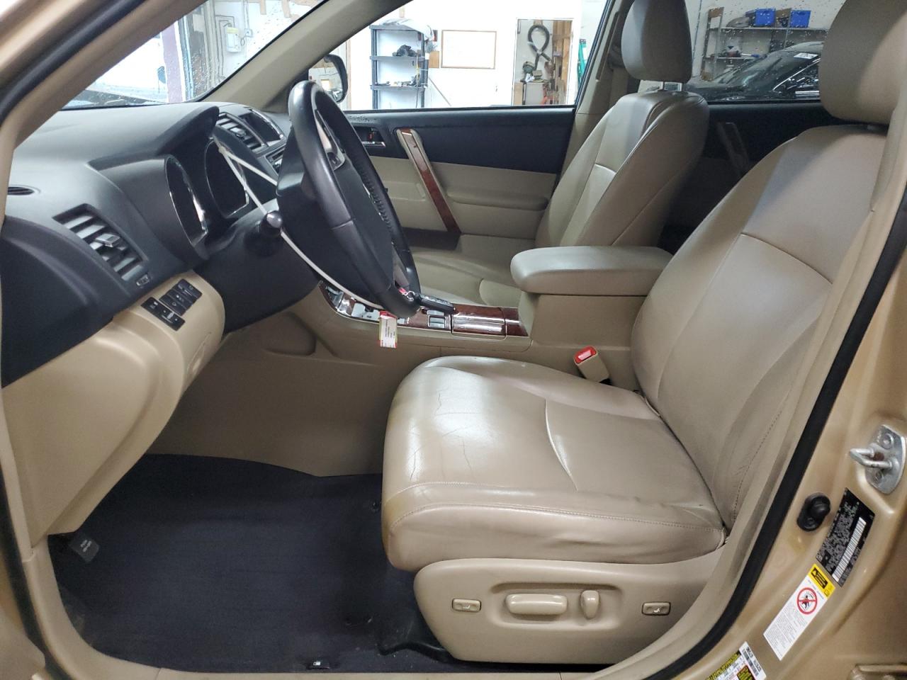 2013 Toyota Highlander - Image 7
