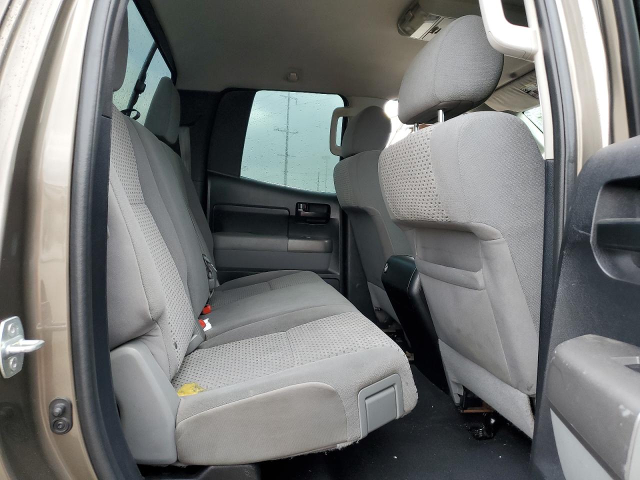 2012 Toyota Tundra - Image 10