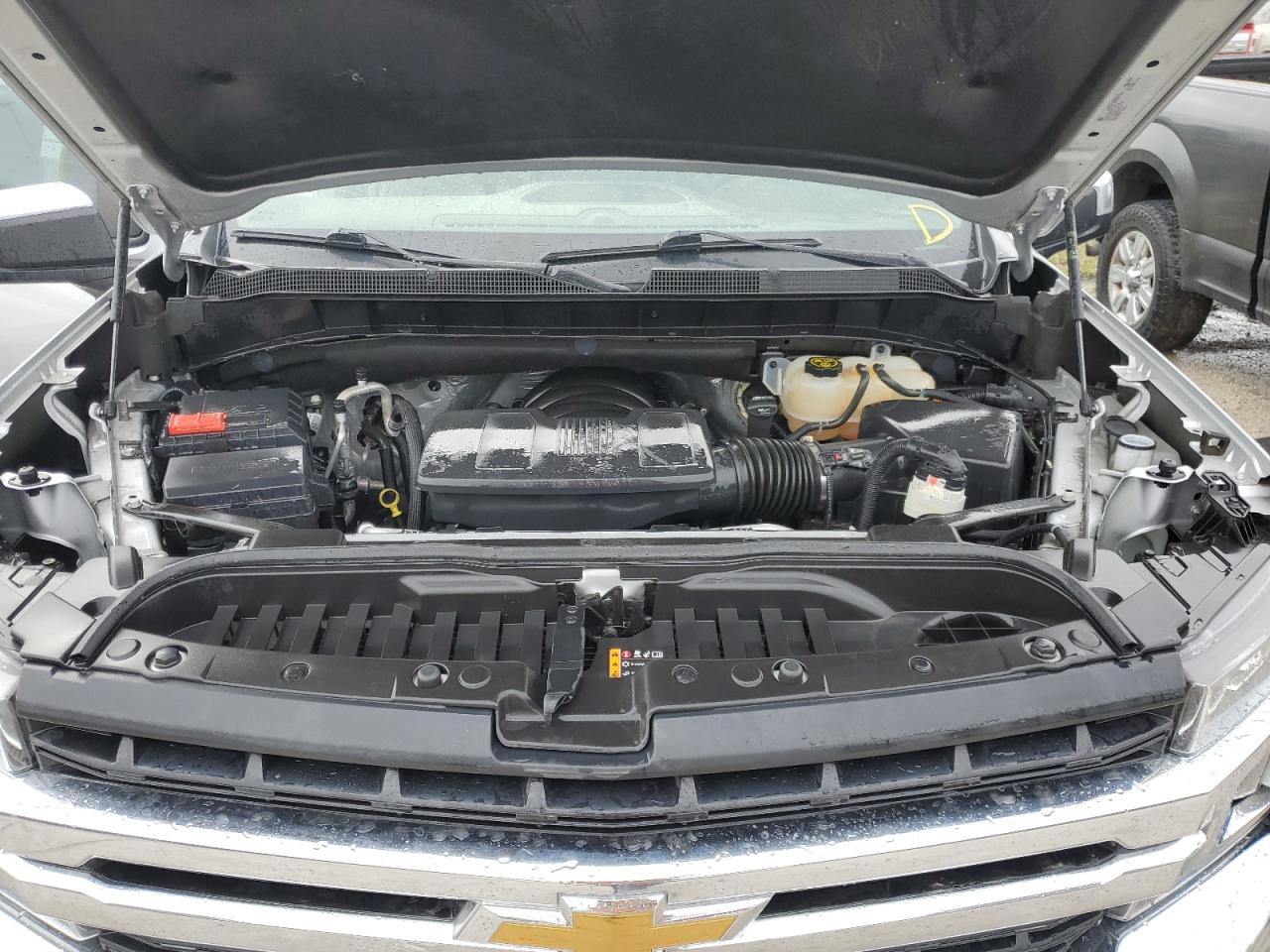 2022 Chevrolet Silverado - Image 11