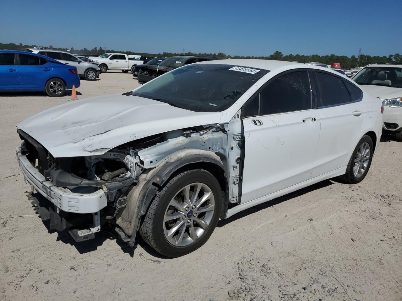 VIN 3FA6P0H72HR413448 2017 FORD FUSION no.1