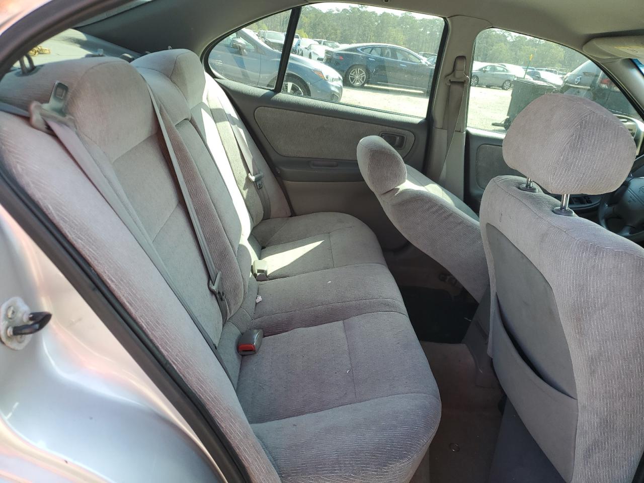 2001 Nissan Altima - Image 11