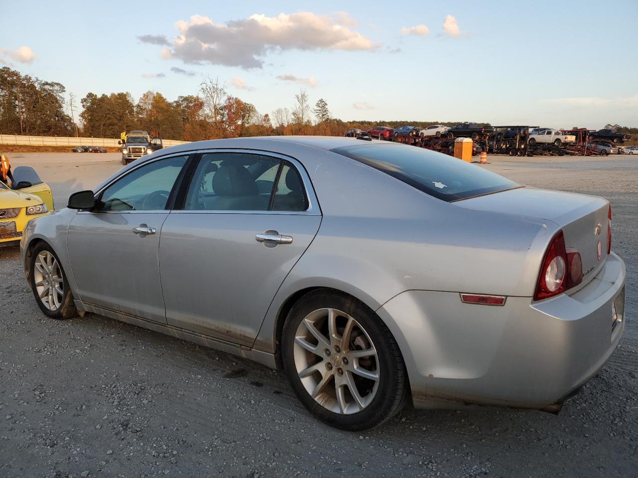 2010 Chevrolet Malibu - Image 2