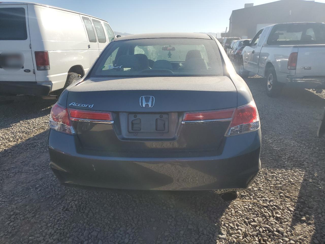 1HGCP2F43BA132389 2011 Honda Accord Lxp