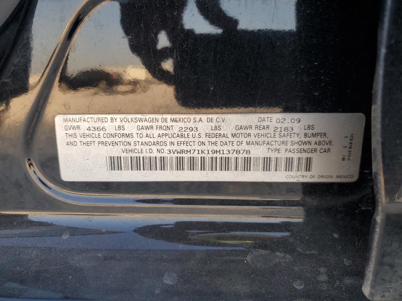 2009 Volkswagen Jetta - Image 13