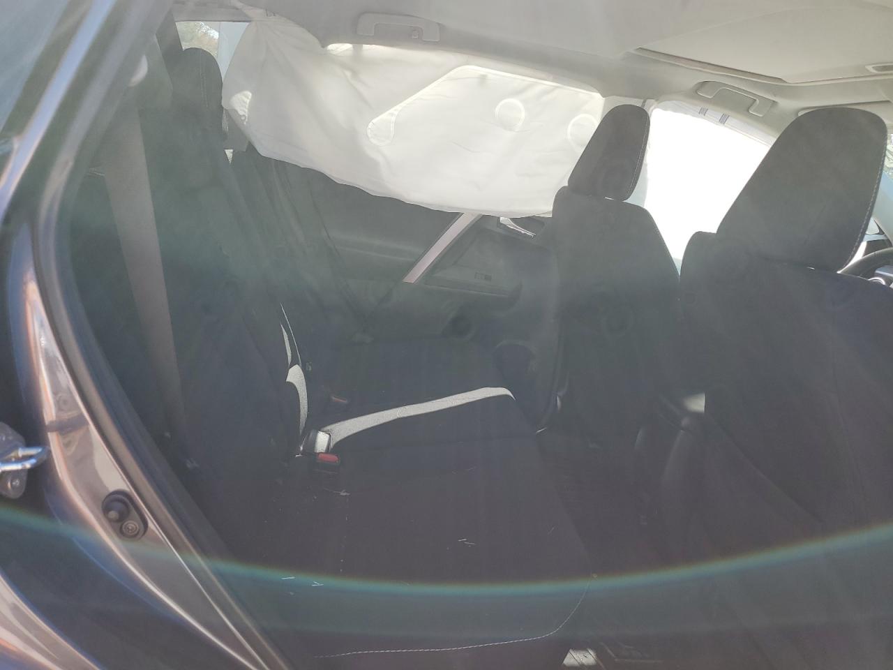 2016 Toyota RAV 4 - Image 11