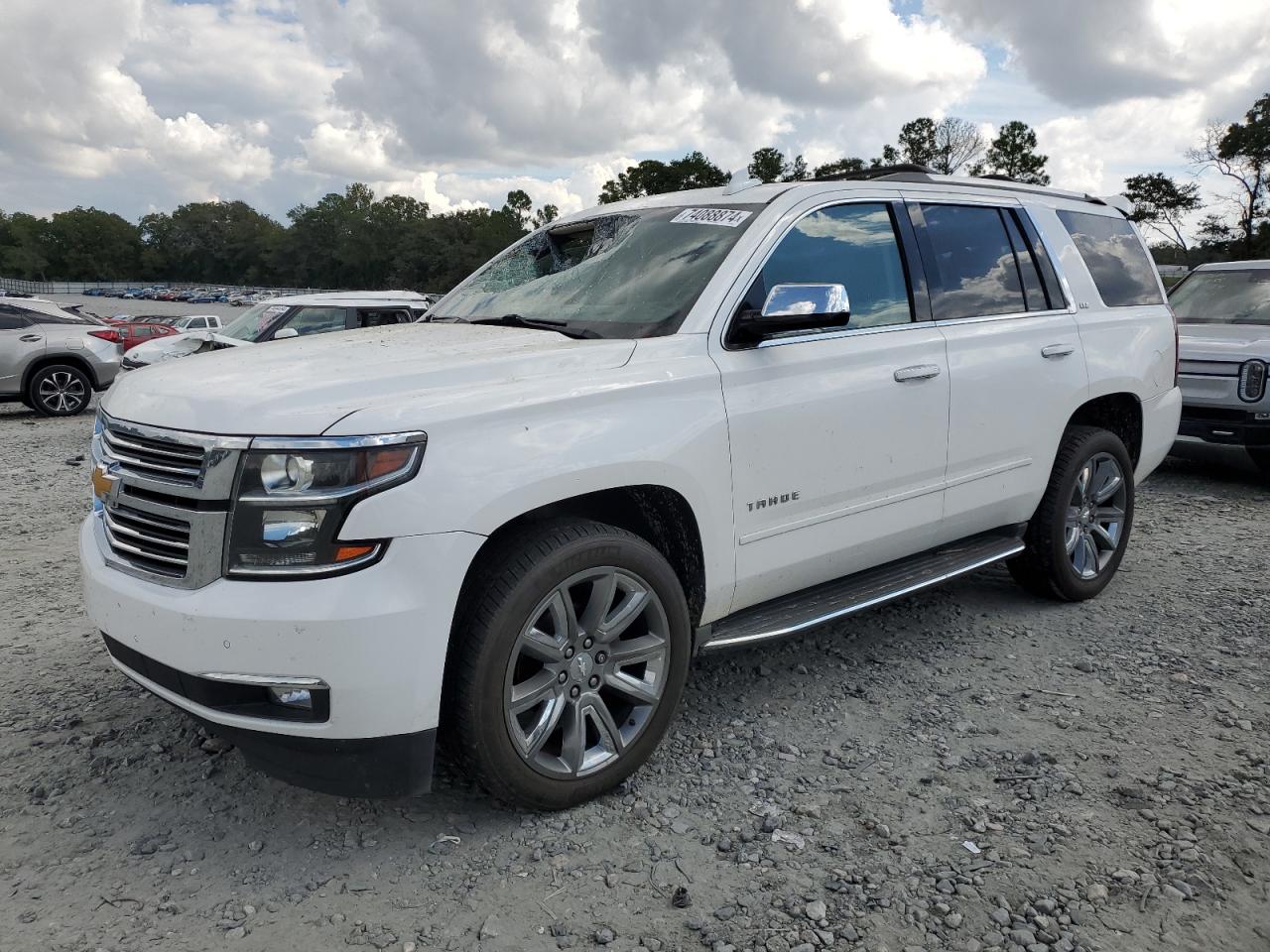 VIN 1GNSCCKC9FR690335 2015 CHEVROLET TAHOE no.1