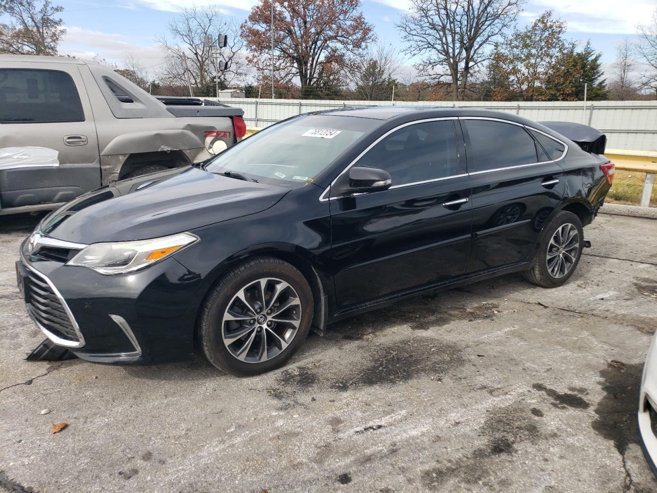 2016 TOYOTA AVALON