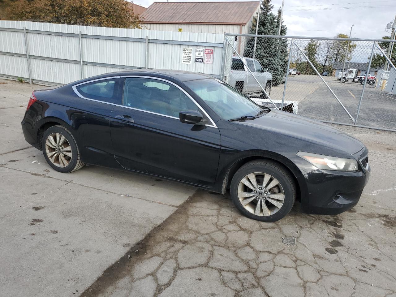 2010 Honda Accord - Image 4