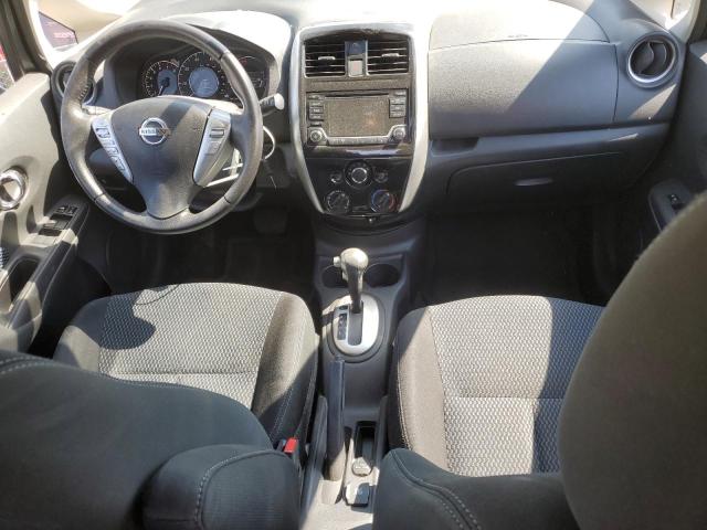 Hatchbacks NISSAN VERSA 2016 Szary