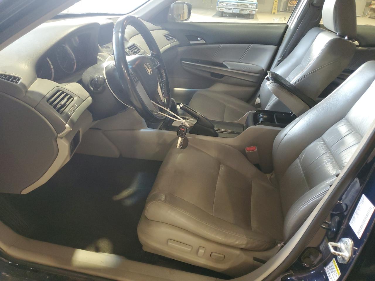 2009 Honda Accord - Image 7