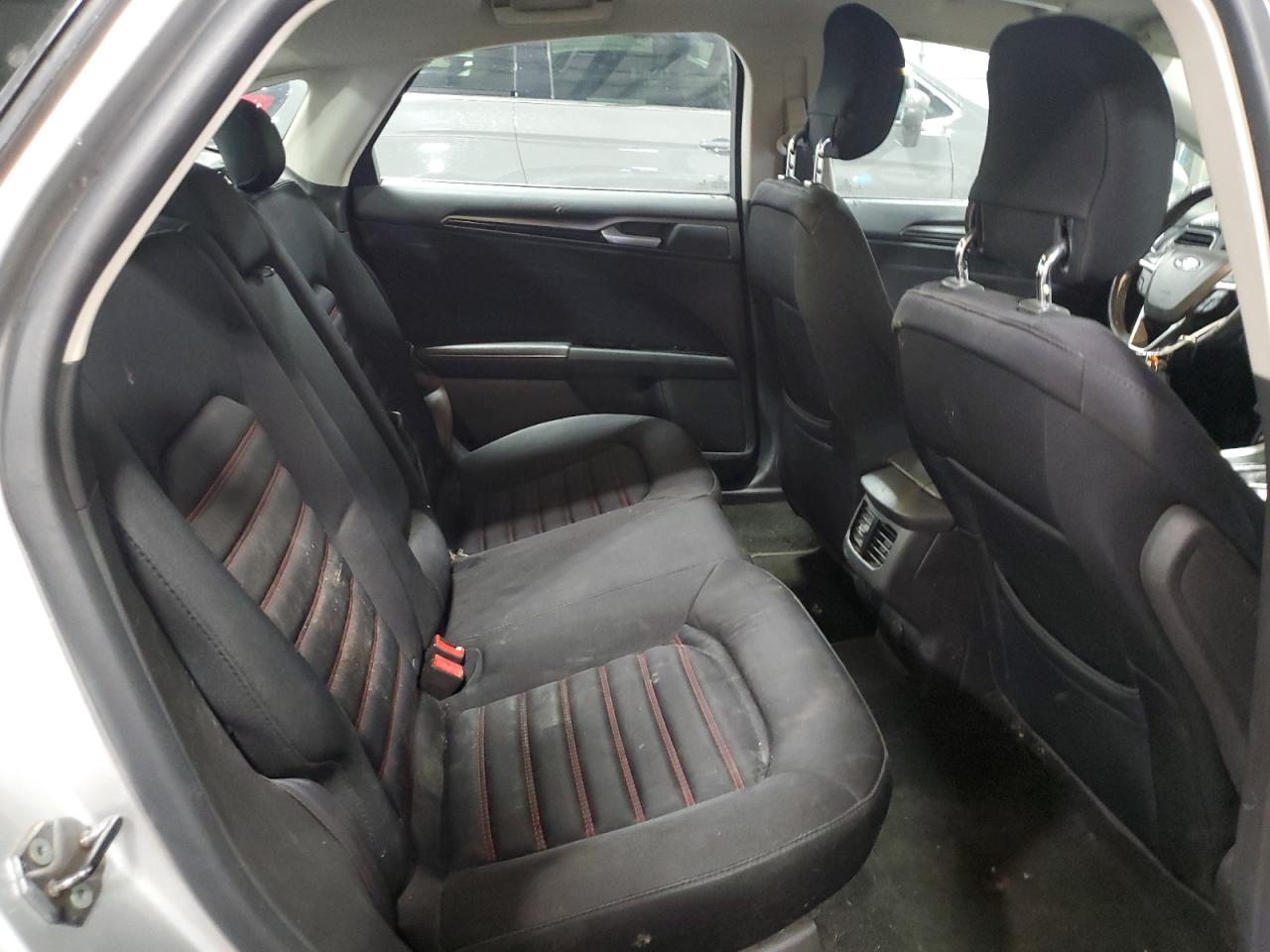 2013 Ford Fusion - Image 10