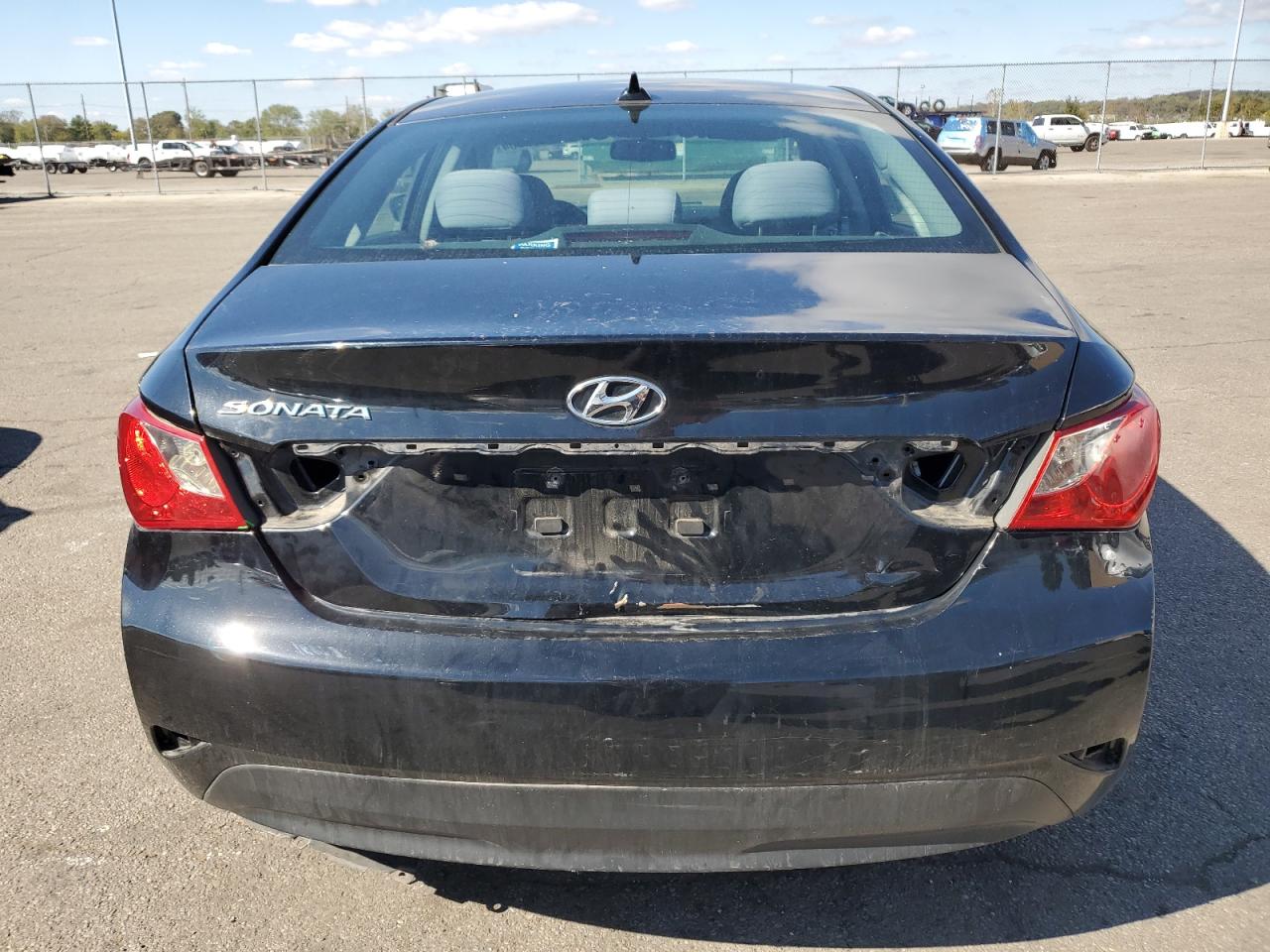 2014 Hyundai Sonata Gls VIN: 5NPEB4AC5EH845047 Lot: 76339864