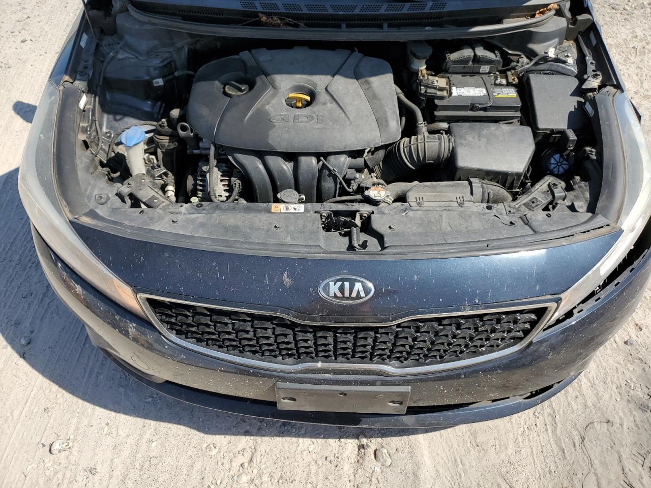 KNAFX5A83H5728754 2017 Kia Forte Ex