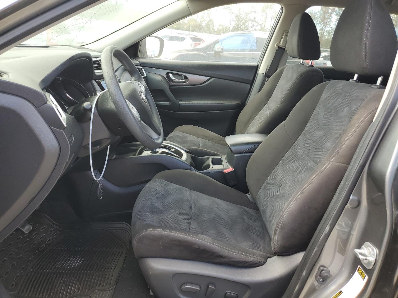 2015 Nissan Rogue - Image 7