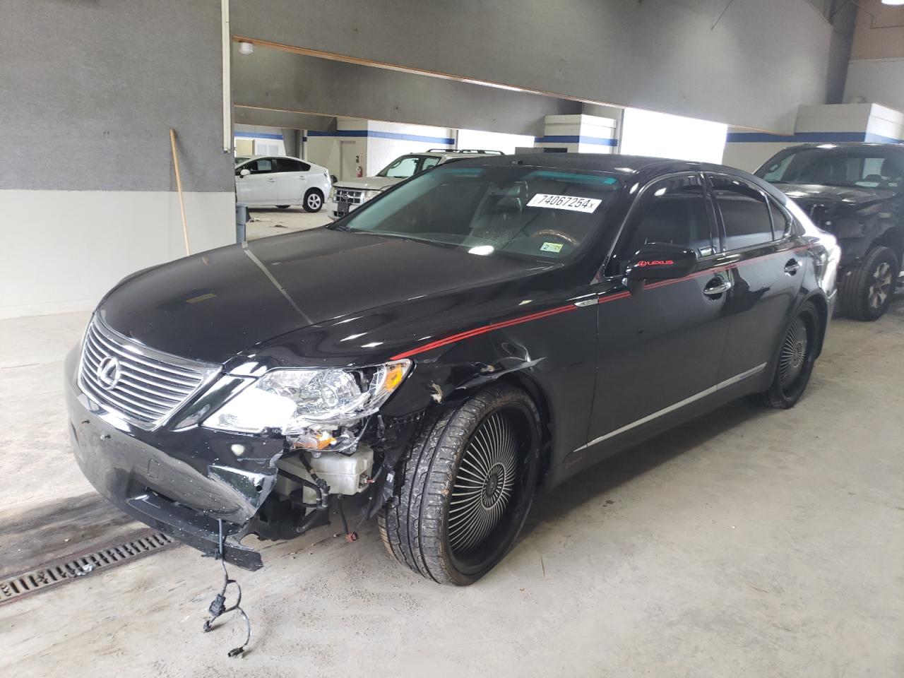 2007 Lexus LS - Image 1