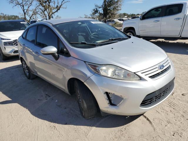  FORD FIESTA 2012 Сріблястий