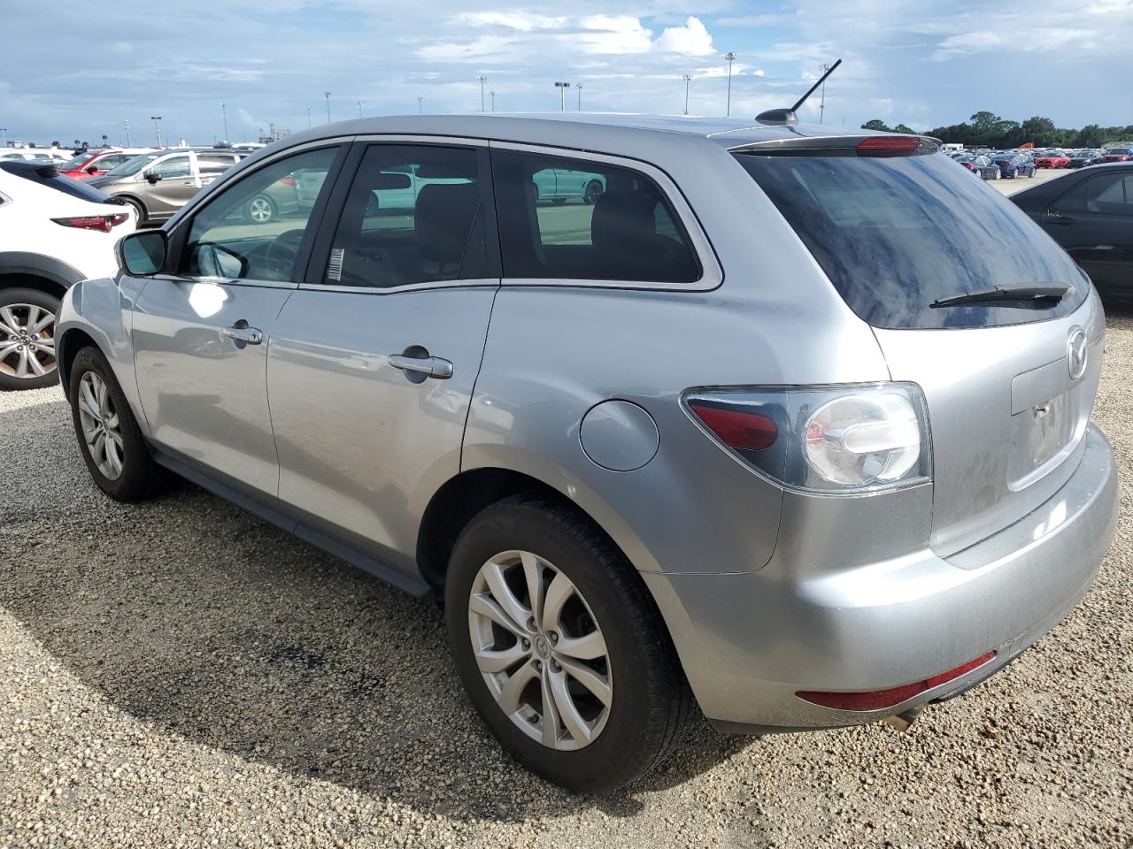 2010 Mazda CX-7 - Image 2