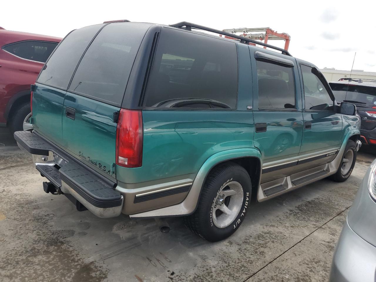 1GNEC13RXWR115648 1998 Chevrolet Tahoe C1500