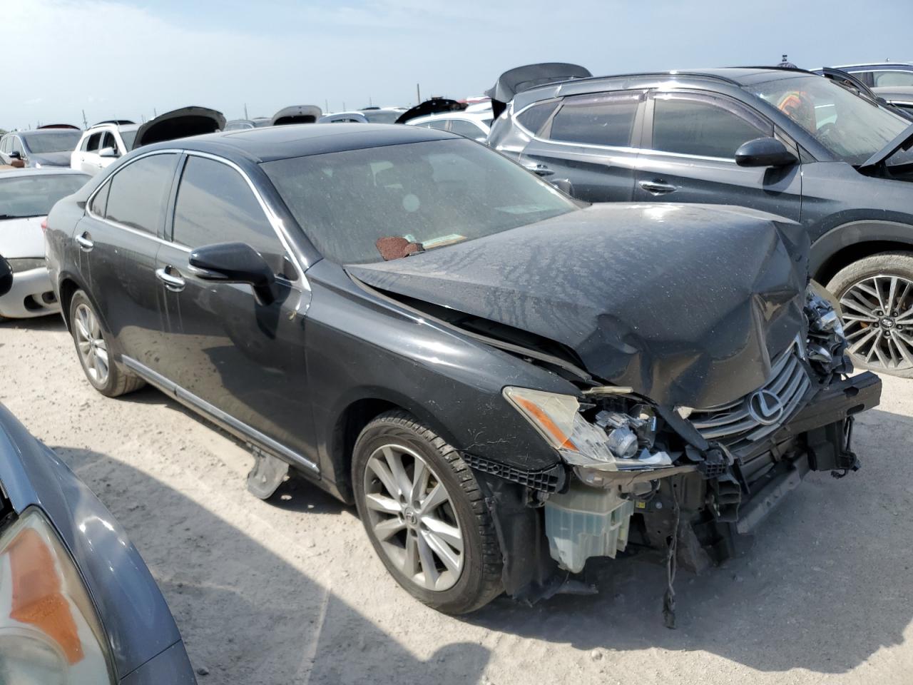2010 Lexus ES - Image 4