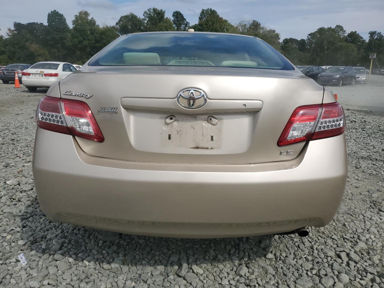 4T1BF3EK8BU607399 2011 Toyota Camry Base