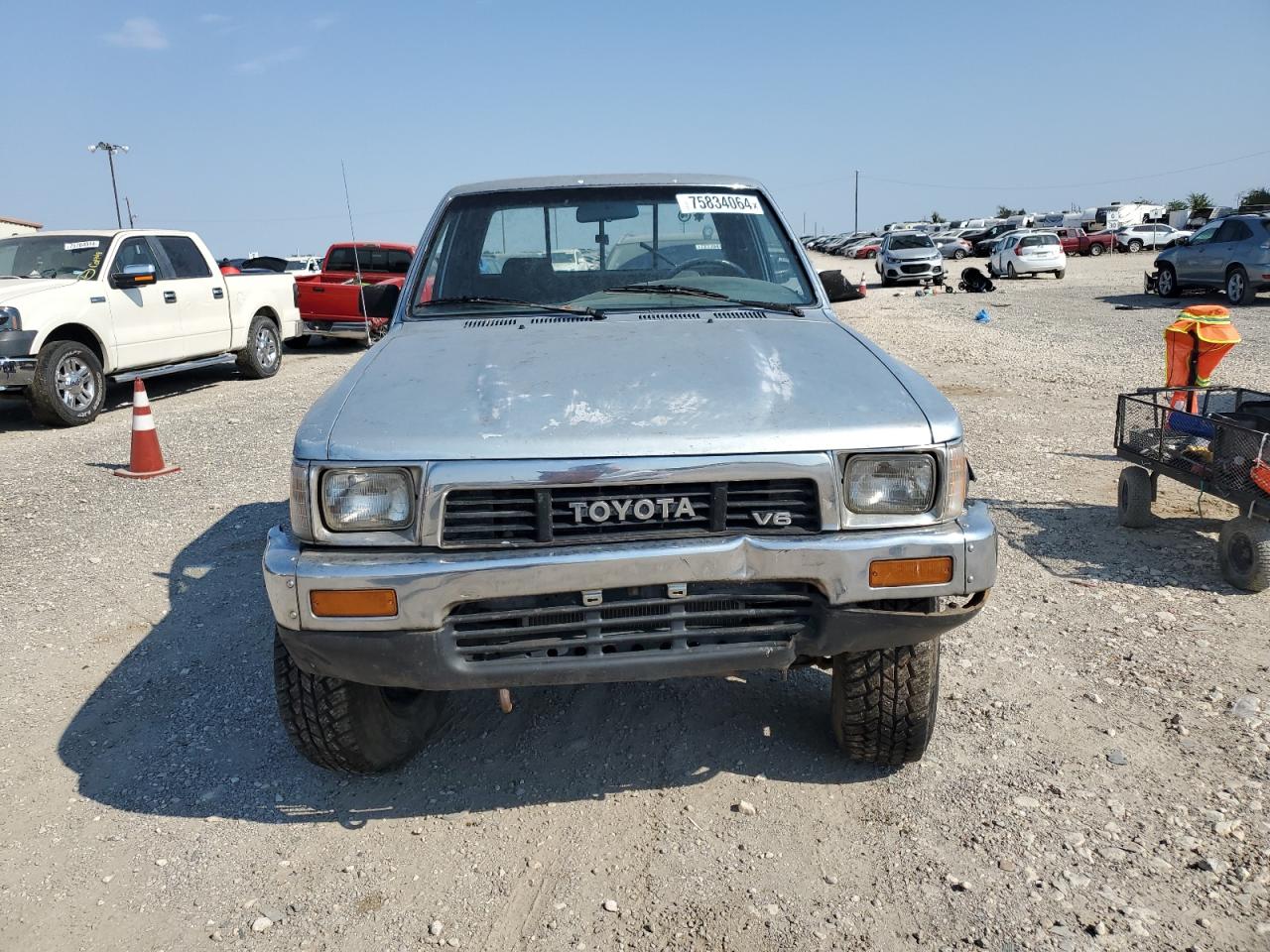 1990 Toyota Pickup - Image 5