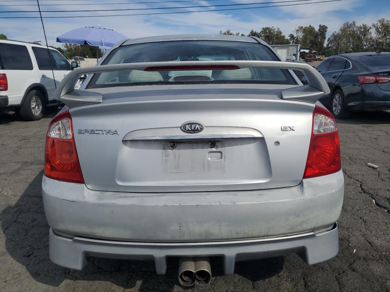 2006 Kia Spectra - Image 6