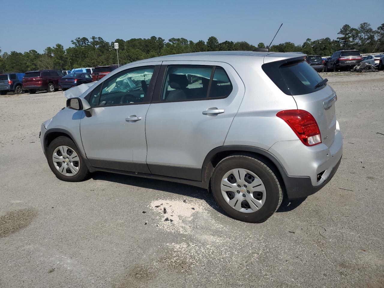 2019 Chevrolet Trax - Image 2