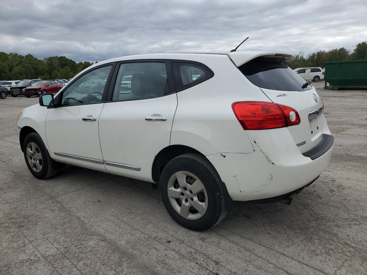 2011 Nissan Rogue - Image 2
