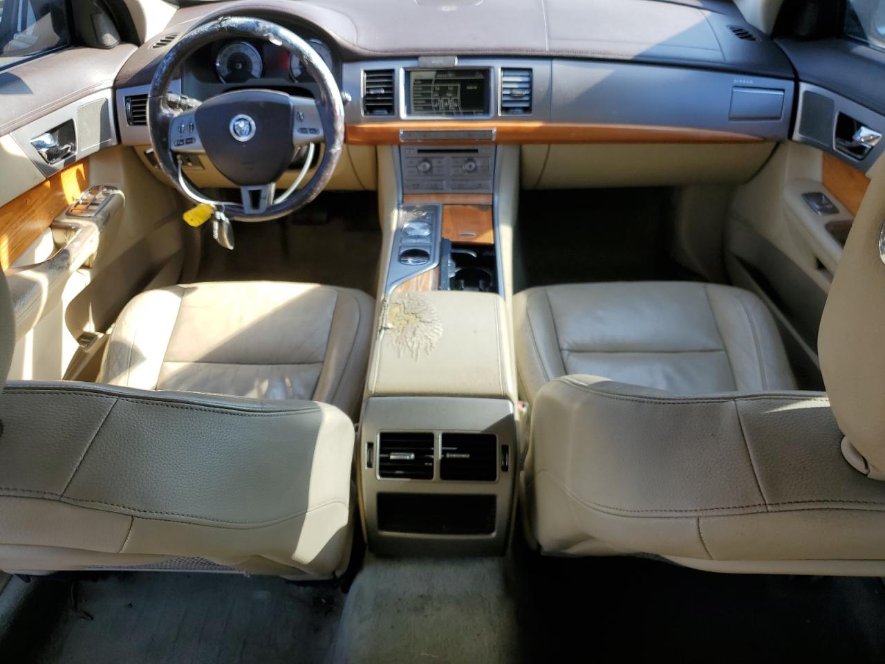 SAJWA0FA0AHR58048 2010 Jaguar Xf Luxury