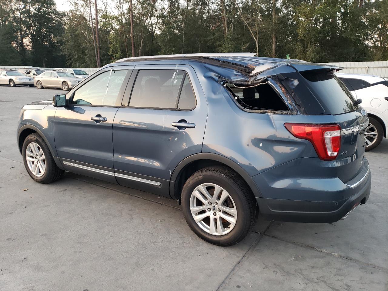 2018 Ford Explorer - Image 2
