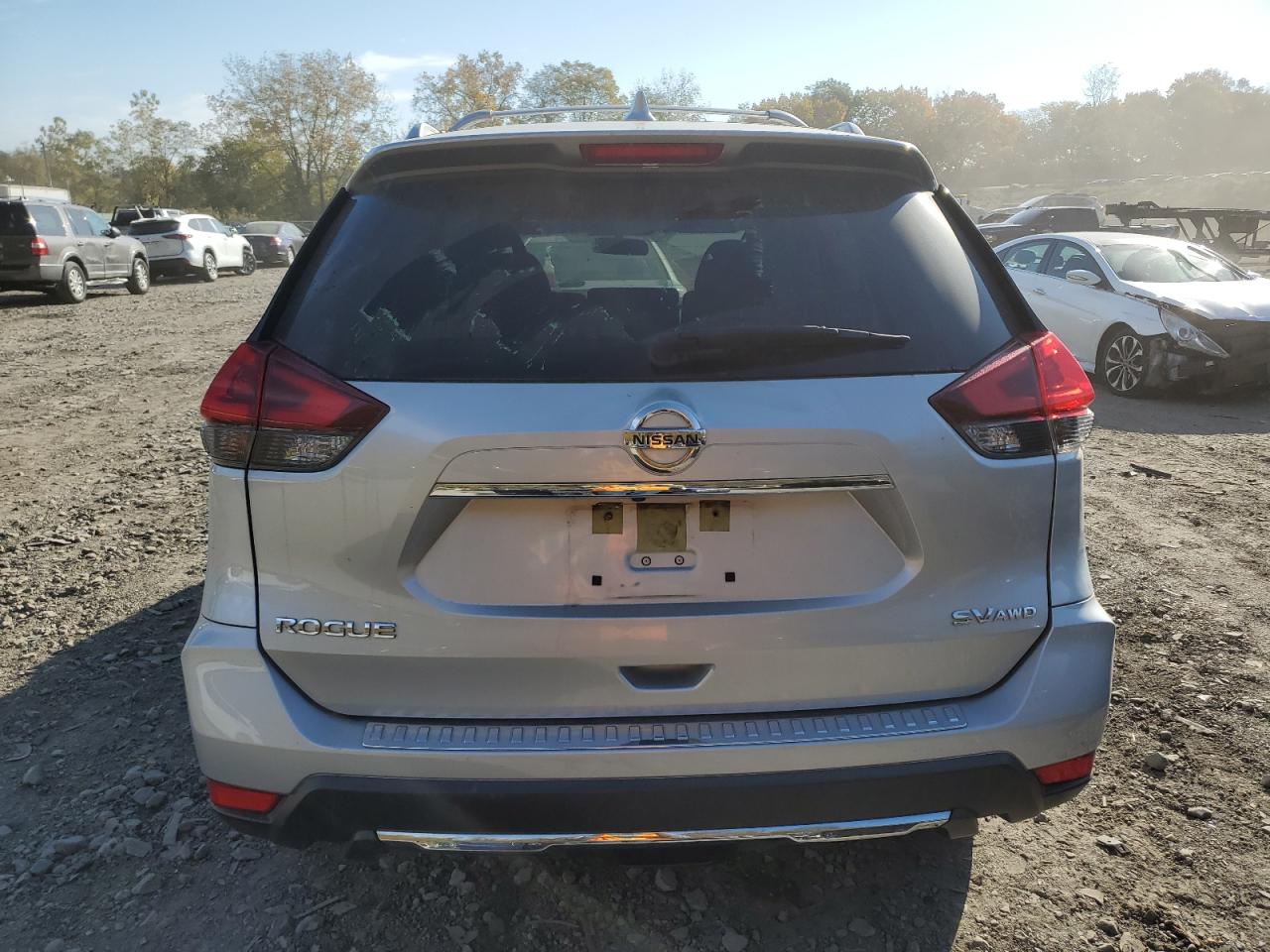 2018 Nissan Rogue - Image 6