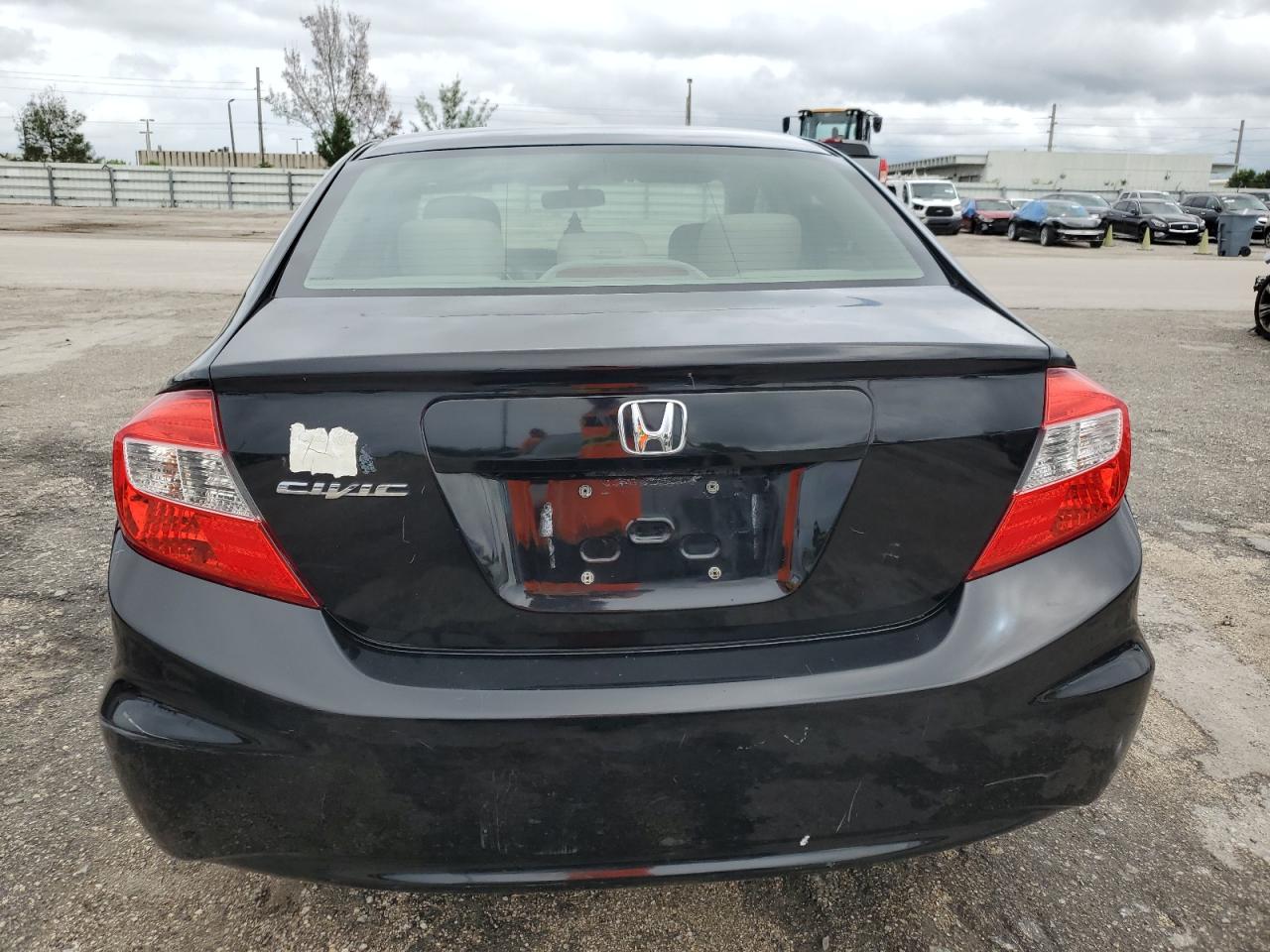 2HGFB2F5XCH304702 2012 Honda Civic Lx