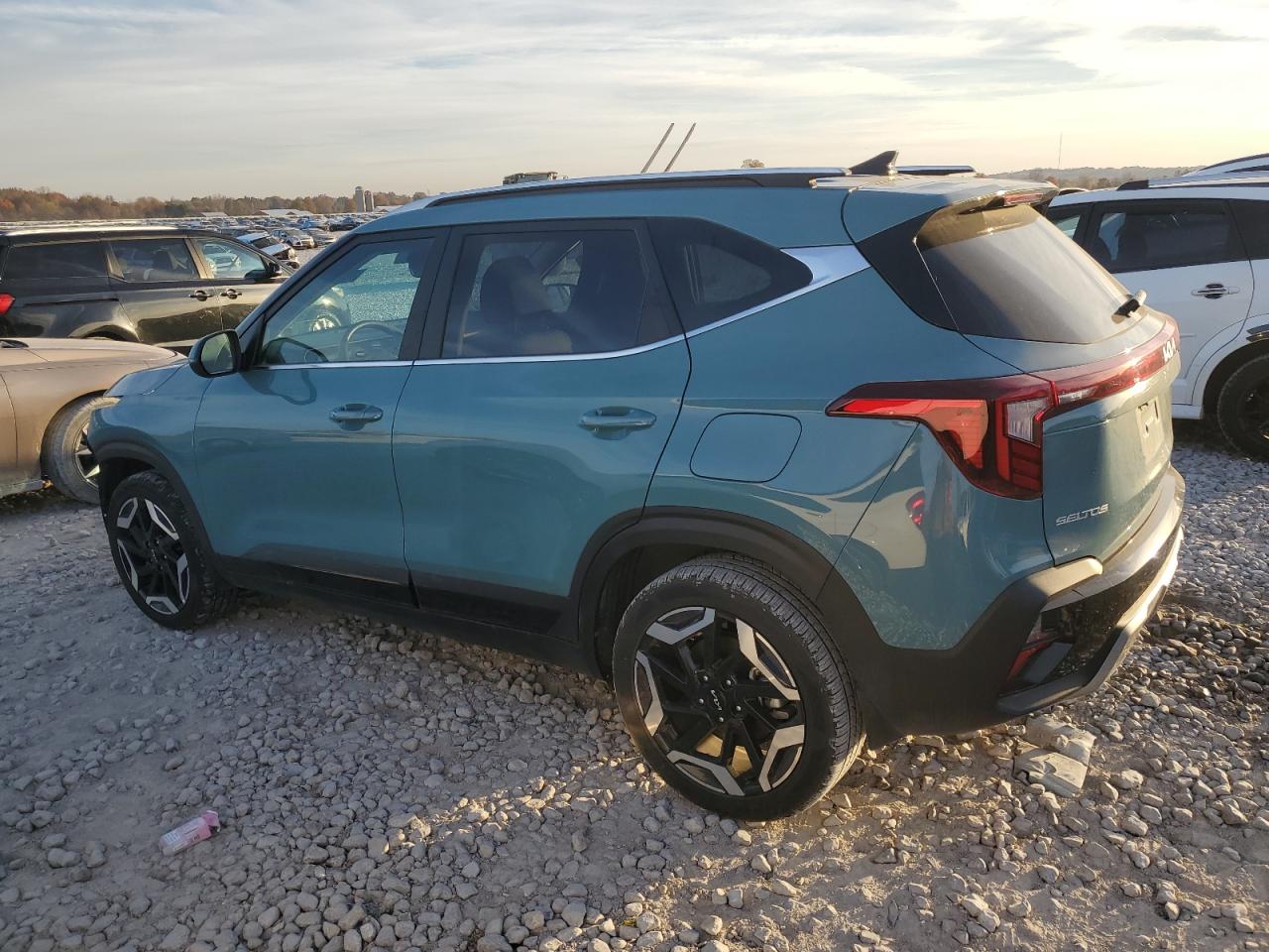 2024 Kia Seltos - Image 2