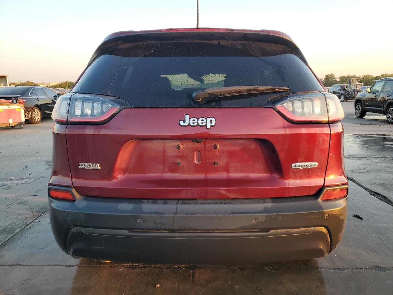 2019 Jeep Cherokee Latitude Plus VIN: 1C4PJLLB6KD301538 Lot: 76594214