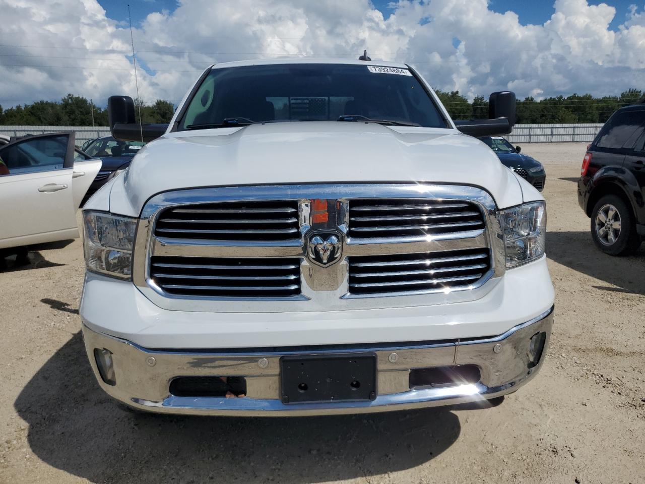 2017 RAM 1500 - Image 5
