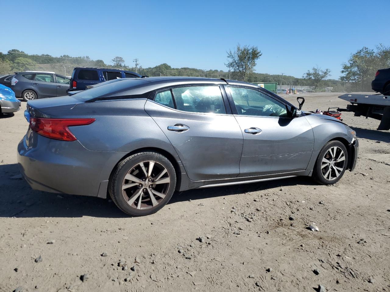 2016 Nissan Maxima - Image 3