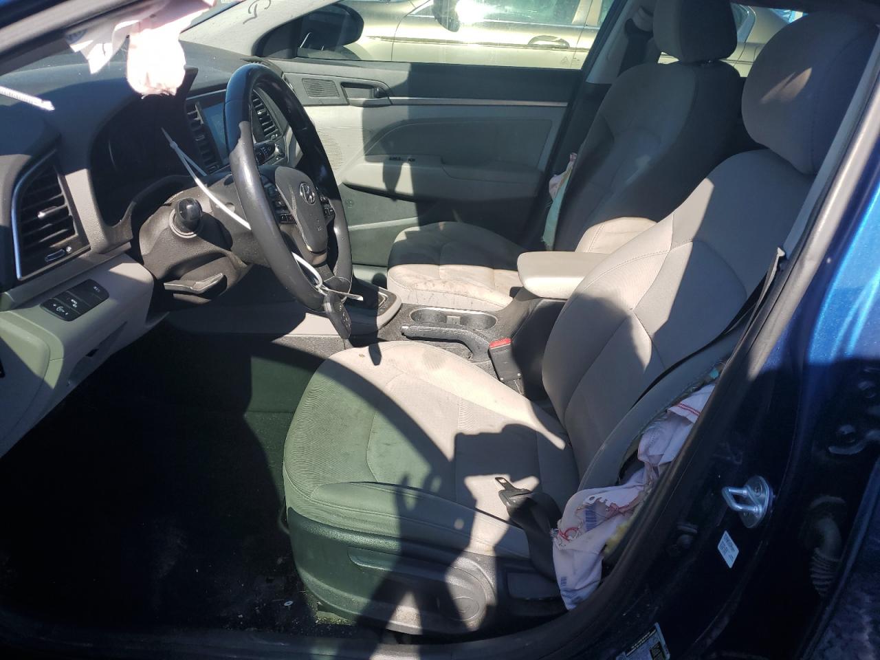 2018 Hyundai Elantra - Image 7
