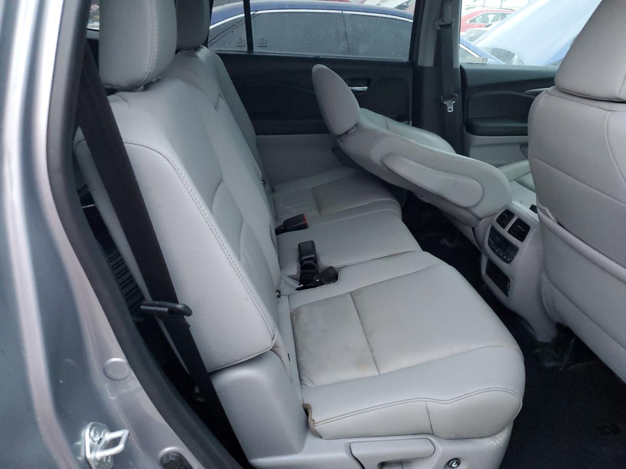 2022 Honda Pilot - Image 11