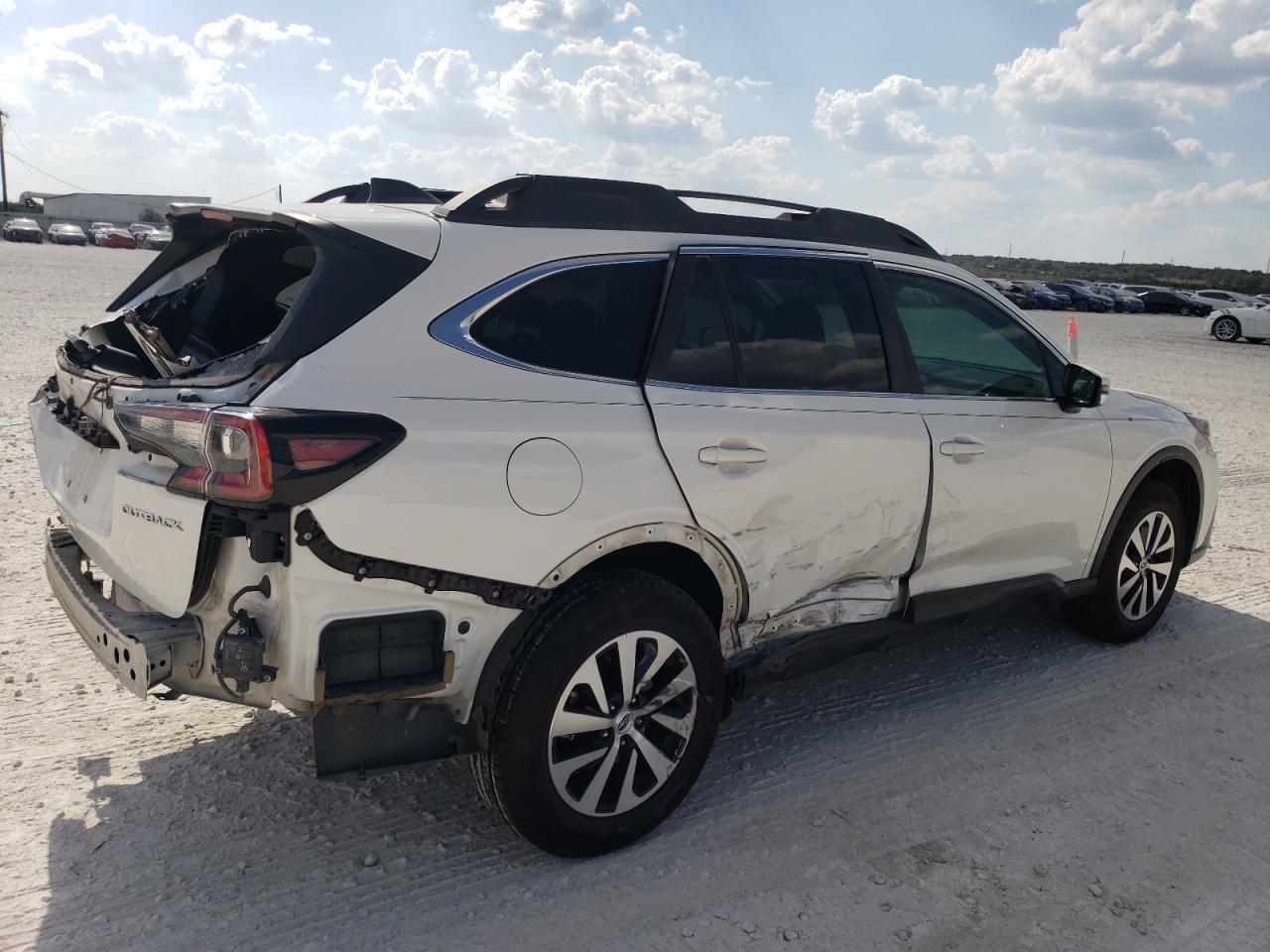 2020 Subaru Outback - Image 3
