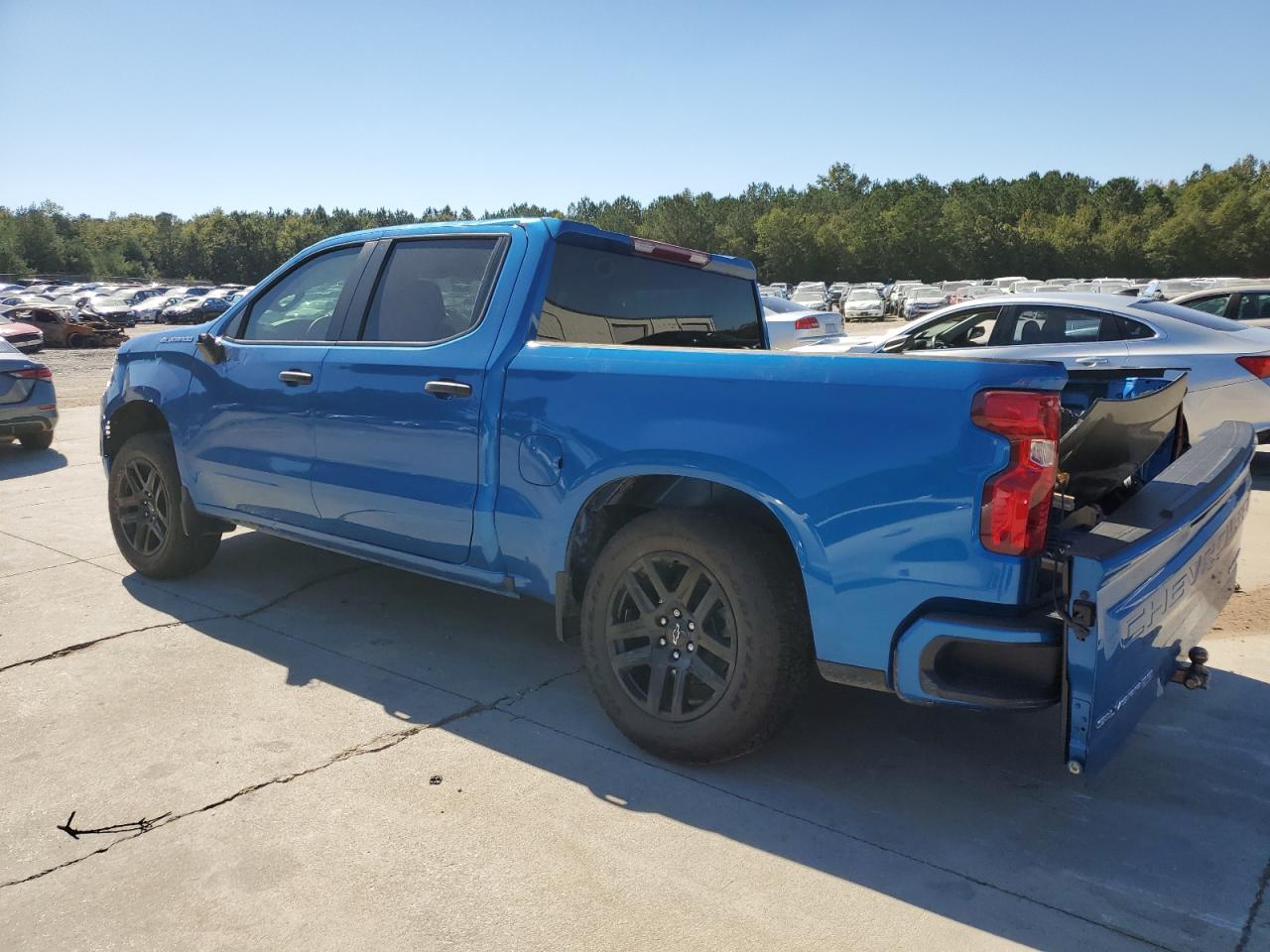2022 Chevrolet Silverado - Image 2