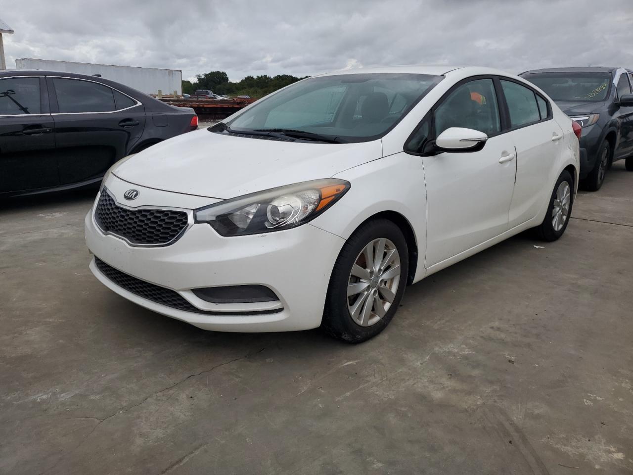 KNAFX4A6XF5398522 2015 KIA FORTE - Image 1