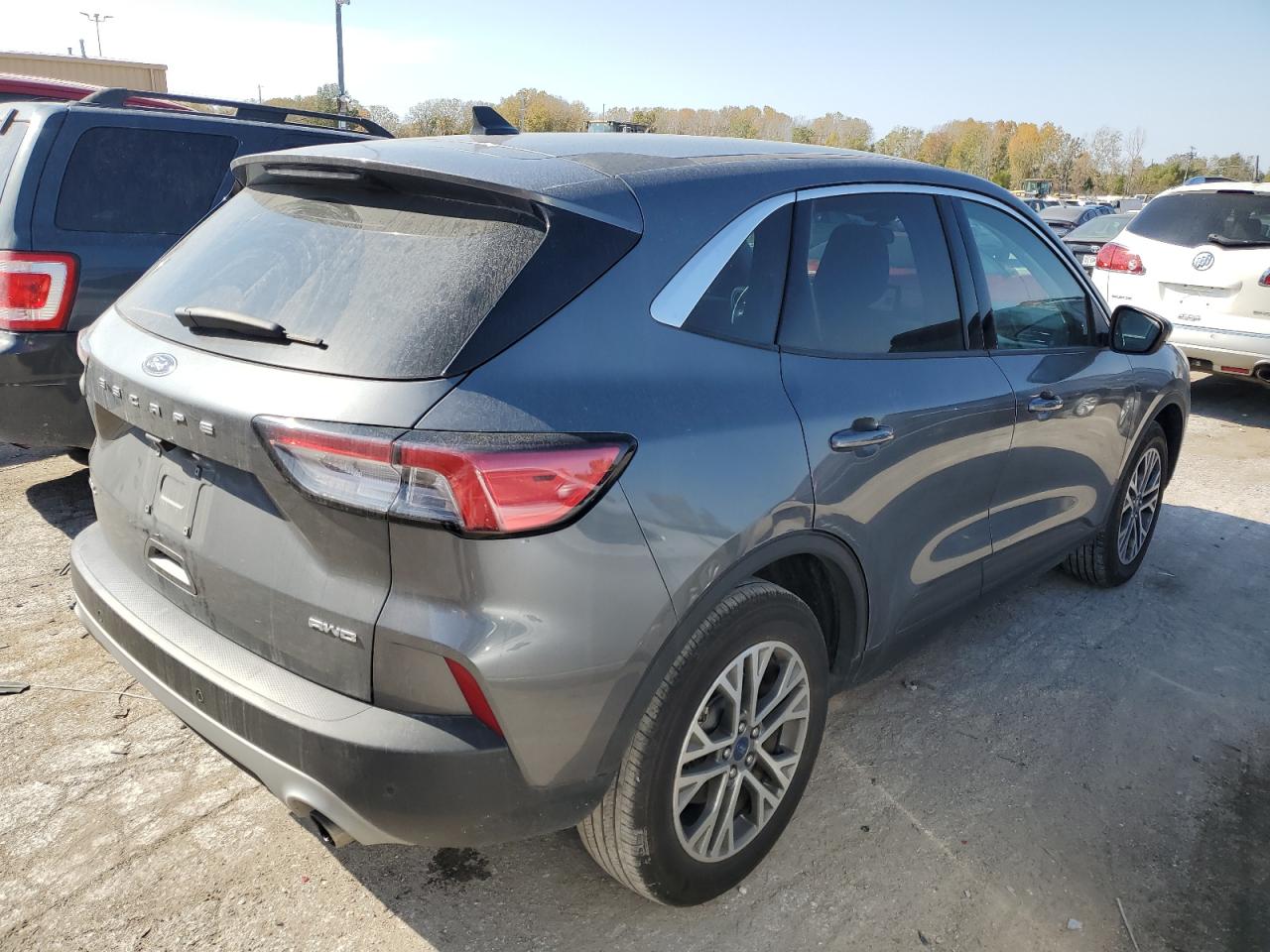 2022 Ford Escape - Image 3