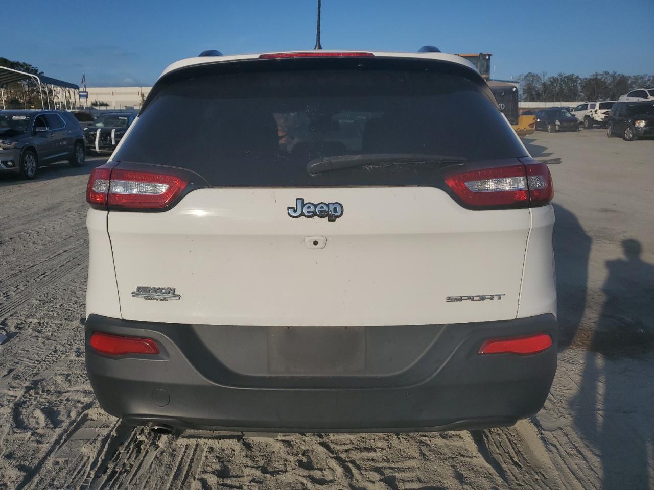 2016 Jeep Grand Cherokee - Image 6