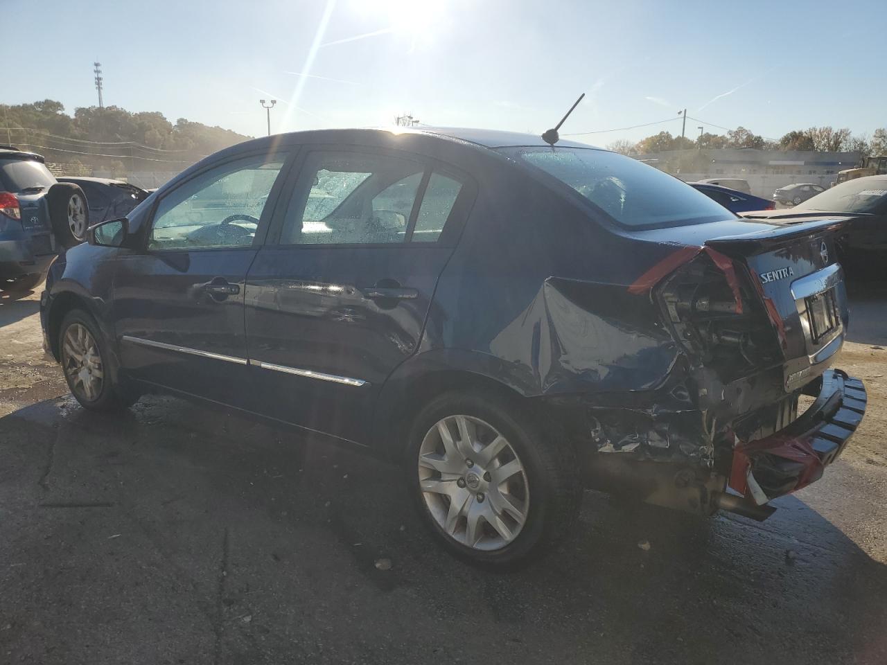 2011 Nissan Sentra - Image 2