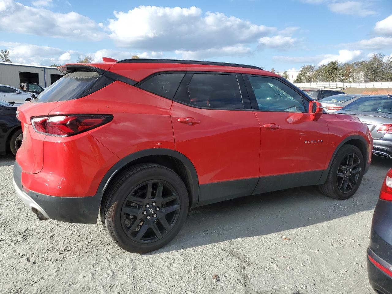2019 Chevrolet Blazer - Image 3