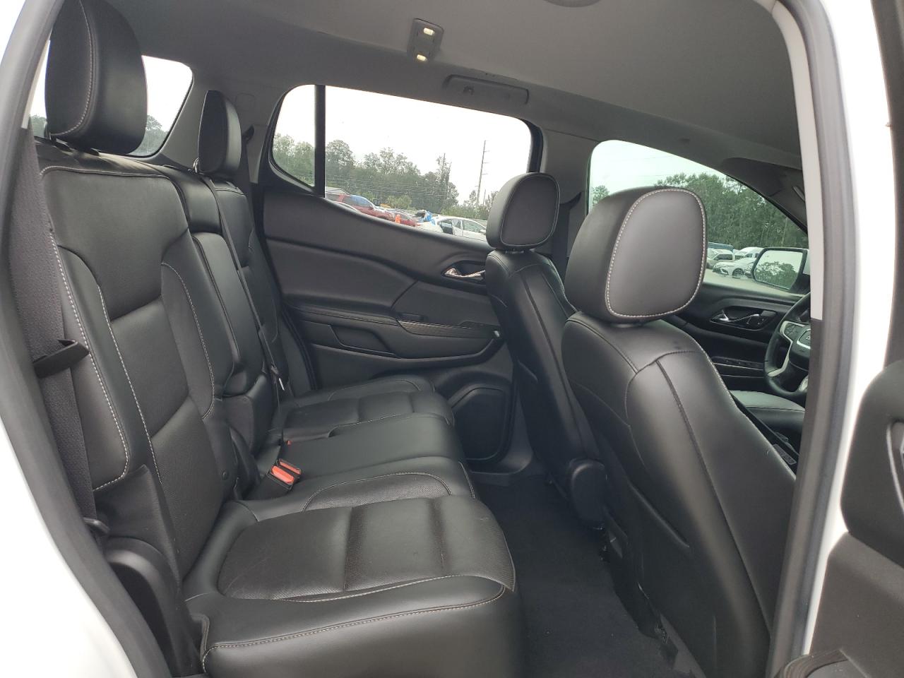 2017 GMC Acadia - Image 11