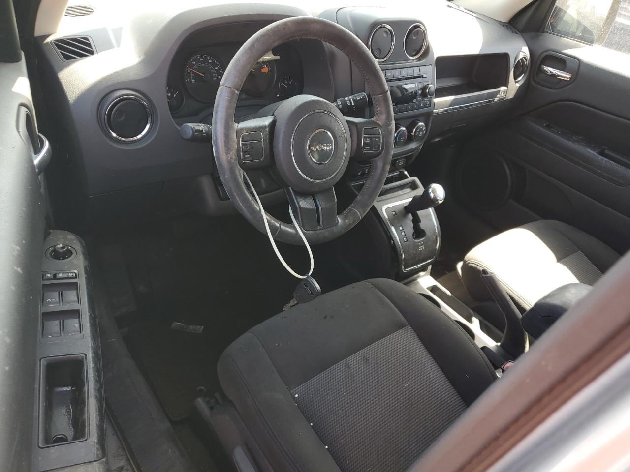 2017 Jeep Liberty (Patriot) - Image 8