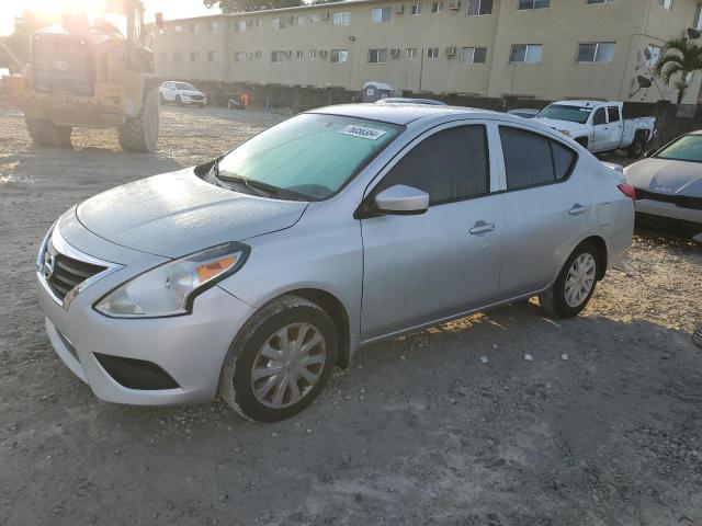 Седаны NISSAN VERSA 2016 Серебристый